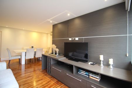 Sala de apartamento para alugar com 2 quartos, 96m² em Vila Nova Conceição, São Paulo