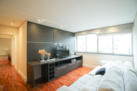 Sala de apartamento para alugar com 2 quartos, 96m² em Vila Nova Conceição, São Paulo