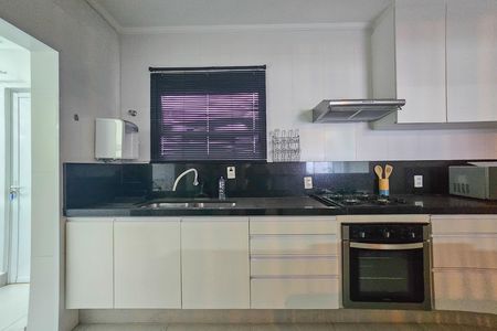 Apartamento para alugar com 3 quartos, 124m² em Centro, Guarujá