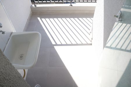 Área de Serviço de apartamento para alugar com 2 quartos, 42m² em Lapa de Baixo, São Paulo