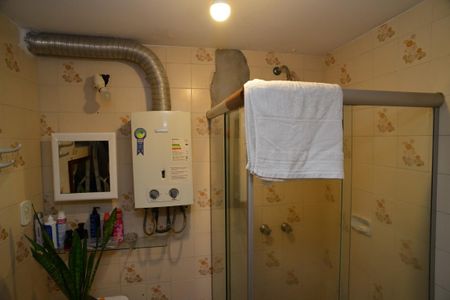 Apartamento à venda com 56m², 2 quartos e 1 vagaBanheiro Social