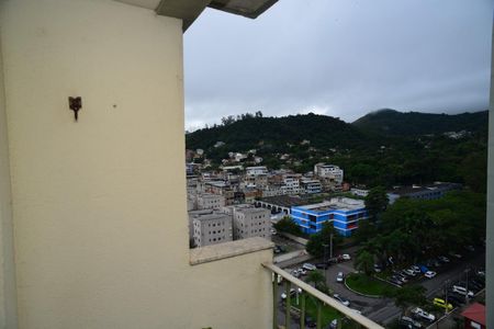 Apartamento à venda com 56m², 2 quartos e 1 vagaVaranda