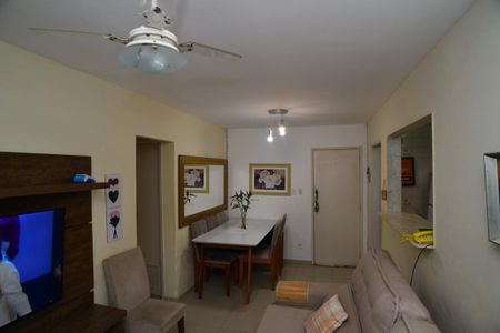 Apartamento à venda com 56m², 2 quartos e 1 vagaSala