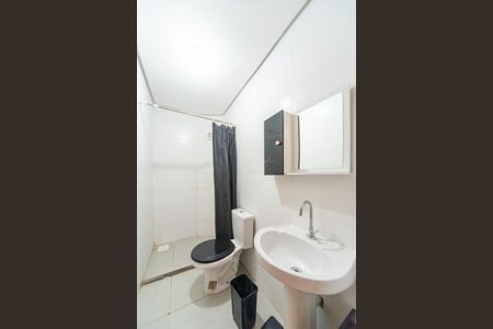 Banheiro de apartamento para alugar com 1 quarto, 45m² em Jardim Algarve, Viamão