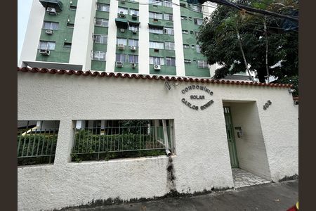 Apartamento à venda com 70m², 2 quartos e 1 vagaFachada e portaria