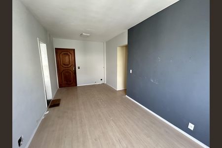 Apartamento à venda com 70m², 2 quartos e 1 vagaSala