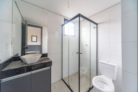 Banheiro  de casa de condomínio para alugar com 1 quarto, 20m² em Vila Sao Pedro, Santo André