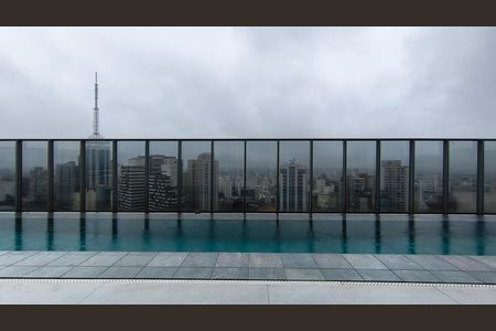 Studio à venda com 22m², 1 quarto e sem vaga Studio à venda com 22m², 1 quarto e sem vagaPiscina