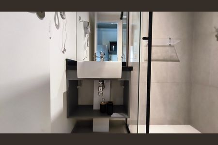 Banheiro de kitnet/studio à venda com 1 quarto, 22m² em Paraíso, São Paulo