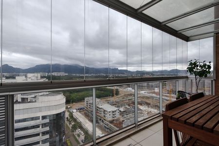 Apartamento à venda com 100m², 2 quartos e 2 vagasVaranda