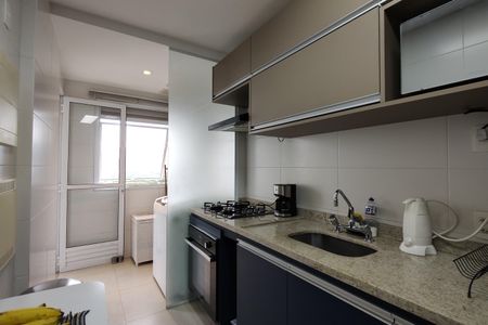 Apartamento à venda com 100m², 2 quartos e 2 vagasCozinha