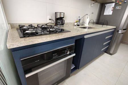 Apartamento à venda com 100m², 2 quartos e 2 vagasCozinha