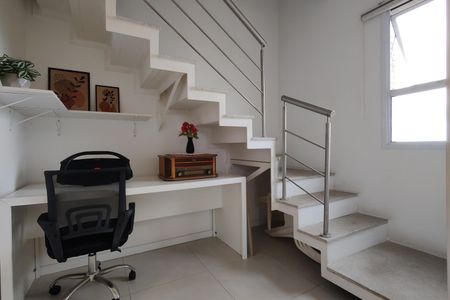 Apartamento à venda com 100m², 2 quartos e 2 vagasHall social