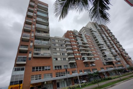 Fachada de apartamento para alugar com 2 quartos, 100m² em Barra da Tijuca, Rio de Janeiro
