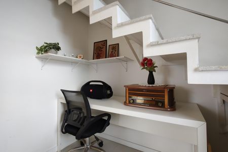 Apartamento à venda com 100m², 2 quartos e 2 vagasHall social