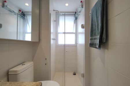 Apartamento à venda com 100m², 2 quartos e 2 vagasBanheiro da Suíte 2