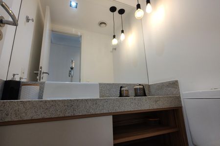 Apartamento à venda com 100m², 2 quartos e 2 vagasLavabo