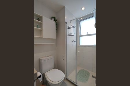Banheiro da Suíte 1 de apartamento para alugar com 2 quartos, 100m² em Barra da Tijuca, Rio de Janeiro