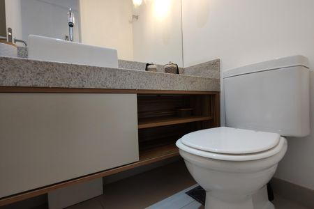 Apartamento à venda com 100m², 2 quartos e 2 vagasLavabo