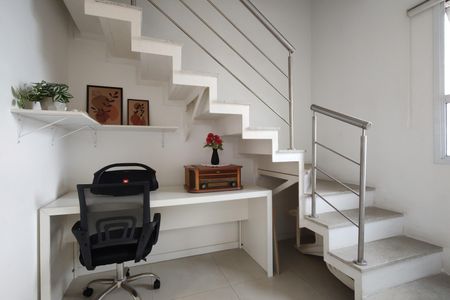Apartamento à venda com 100m², 2 quartos e 2 vagasHall social