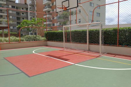 Apartamento à venda com 100m², 2 quartos e 2 vagasÁrea comum