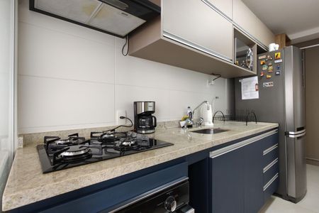 Apartamento à venda com 100m², 2 quartos e 2 vagasCozinha