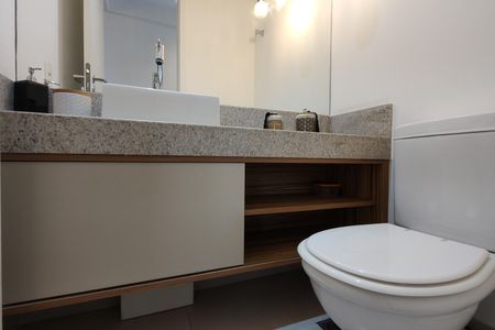 Apartamento à venda com 100m², 2 quartos e 2 vagasLavabo