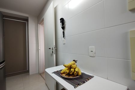 Apartamento à venda com 100m², 2 quartos e 2 vagasCozinha