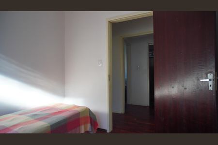 Quarto 2 de casa à venda com 3 quartos, 110m² em Santa Rosa de Lima, Porto Alegre