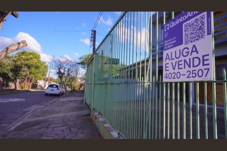 Casa à venda com 110m², 3 quartos e 1 vagaPlaca externa grande no imóvel 