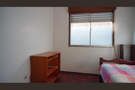 Quarto 2 de casa à venda com 3 quartos, 110m² em Santa Rosa de Lima, Porto Alegre