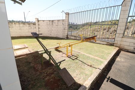 Apartamento para alugar com 49m², 2 quartos e 1 vagaÁrea comum - Playground