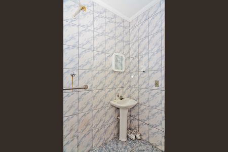 Casa para alugar com 140m², 3 quartos e 1 vaga Casa para alugar com 140m², 3 quartos e 1 vagaBanheiro