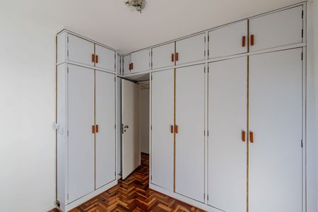 Apartamento para alugar com 79m², 2 quartos e 1 vagaQuarto