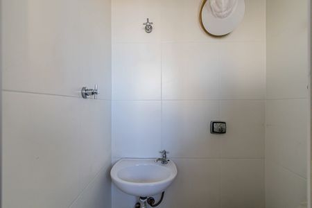 Apartamento para alugar com 79m², 2 quartos e 1 vagaBanheiro de serviço