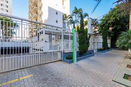Fachada de apartamento para alugar com 2 quartos, 79m² em Água Branca, São Paulo