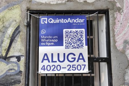 Placa de casa para alugar com 1 quarto, 60m² em Jardim Guarani, São Paulo