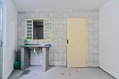 Cozinha de casa para alugar com 1 quarto, 60m² em Jardim Guarani, São Paulo