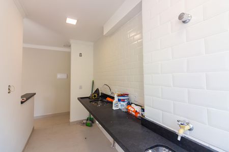 Cozinha  de apartamento à venda com 2 quartos, 48m² em Santa Maria, Osasco