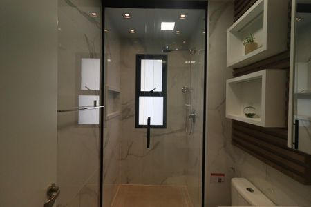 Apartamento para alugar com 99m², 3 quartos e 2 vagas Apartamento para alugar com 99m², 3 quartos e 2 vagasBanheiro da Suíte 1