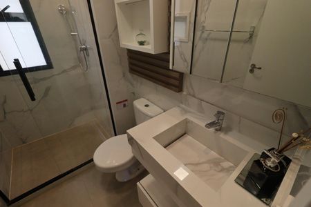 Apartamento para alugar com 99m², 3 quartos e 2 vagas Apartamento para alugar com 99m², 3 quartos e 2 vagasBanheiro da Suíte