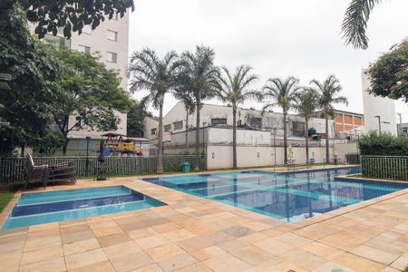 Apartamento para alugar com 67m², 2 quartos e 1 vagaÁrea comum - Piscina