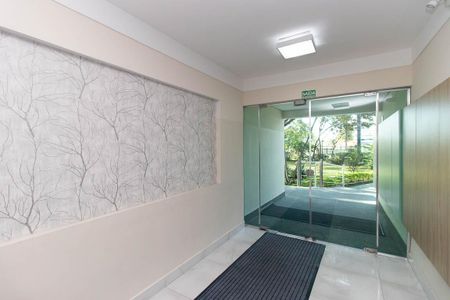 Apartamento à venda com 60m², 2 quartos e sem vaga Apartamento à venda com 60m², 2 quartos e sem vagaHall social