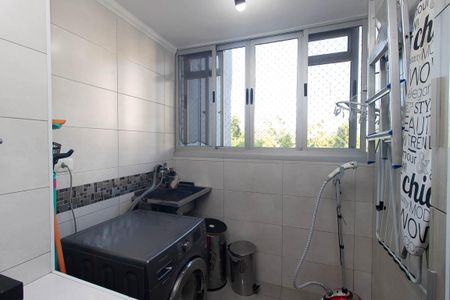 Apartamento à venda com 60m², 2 quartos e sem vaga Apartamento à venda com 60m², 2 quartos e sem vagaCozinha e Área de Serviço