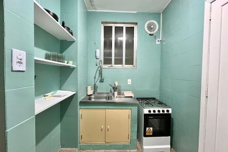 Cozinha de kitnet/studio para alugar com 1 quarto, 40m² em Copacabana, Rio de Janeiro