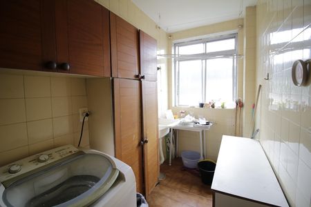Apartamento à venda com 73m², 2 quartos e 1 vagaÁrea de Serviço