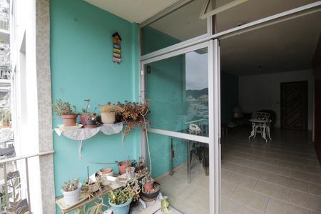 Apartamento à venda com 73m², 2 quartos e 1 vagaVaranda