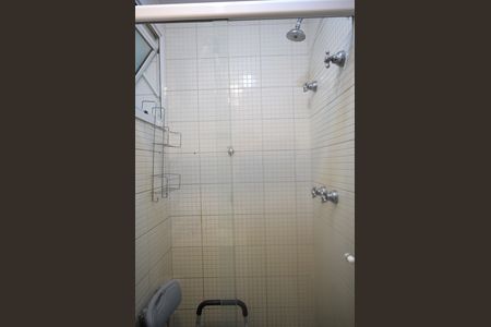 Banheiro de apartamento para alugar com 2 quartos, 52m² em Pinheiros, São Paulo