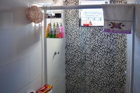 Banheiro de apartamento para alugar com 2 quartos, 56m² em Vila Aricanduva, São Paulo