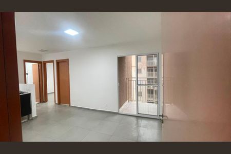 Sala de apartamento para alugar com 2 quartos, 47m² em Granja Viana, Cotia